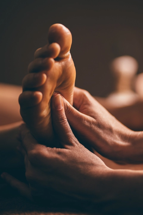 Reflexology foot massage in Las Palmas